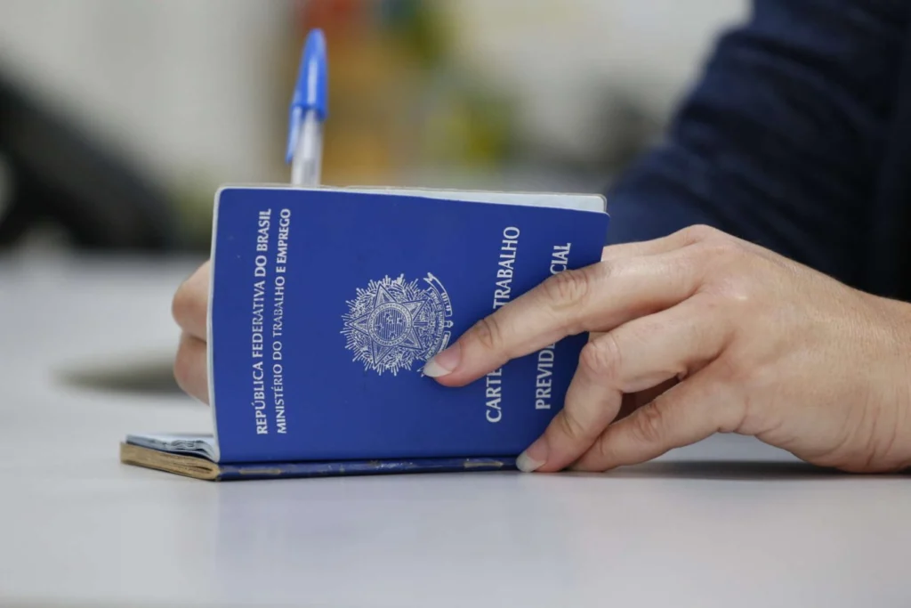 MT tem mais de 2 mil vagas de emprego abertas nesta semana